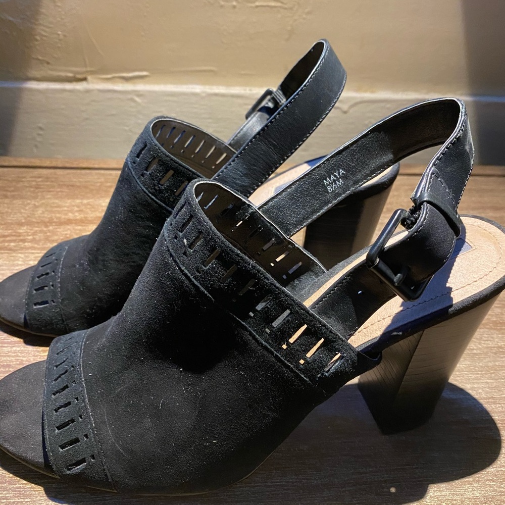 Tahari heels